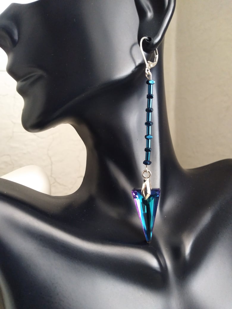 Image of BLUE TITANIUM ARROW TIP EARRINGS