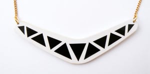 Image of GRAND boomerang NOIR ET BLANC