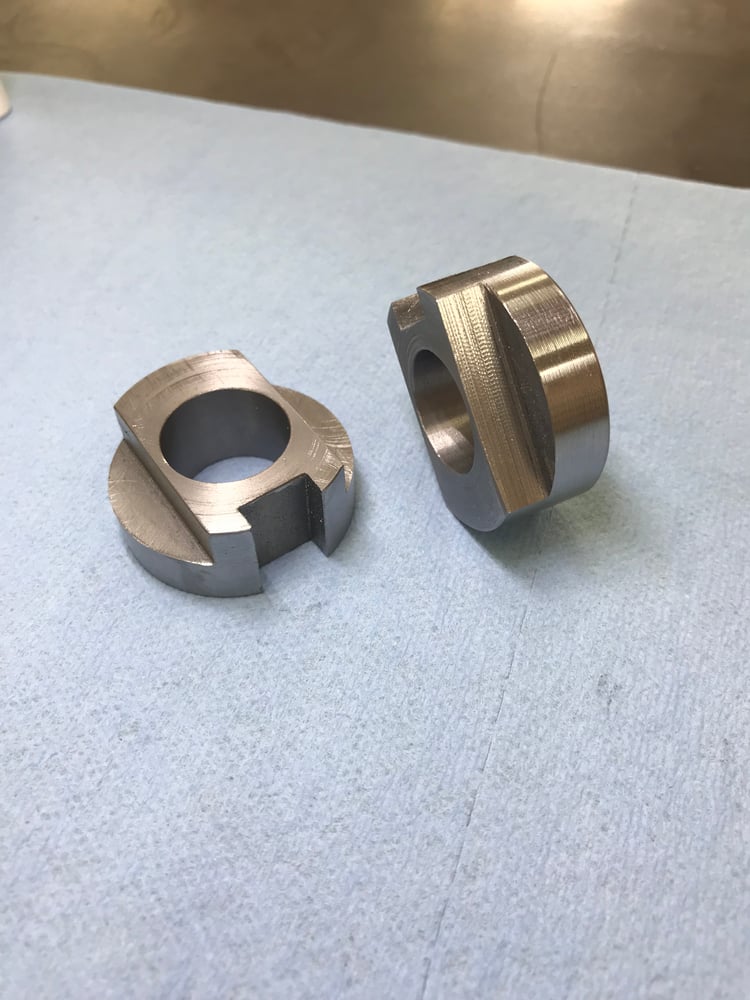 Image of 7/8 to 3/4" axle adapters.