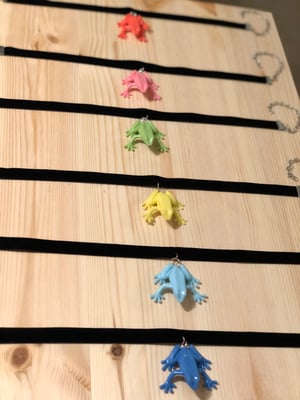 Frog Choker