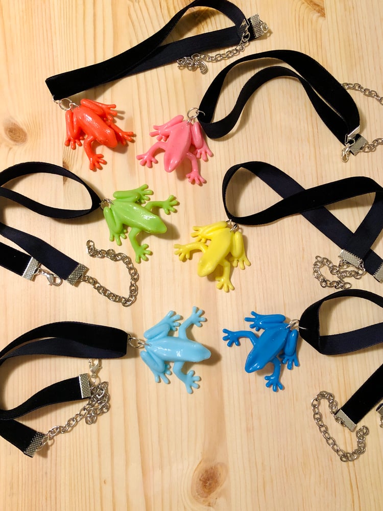 Frog Choker