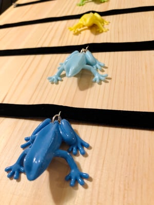Frog Choker