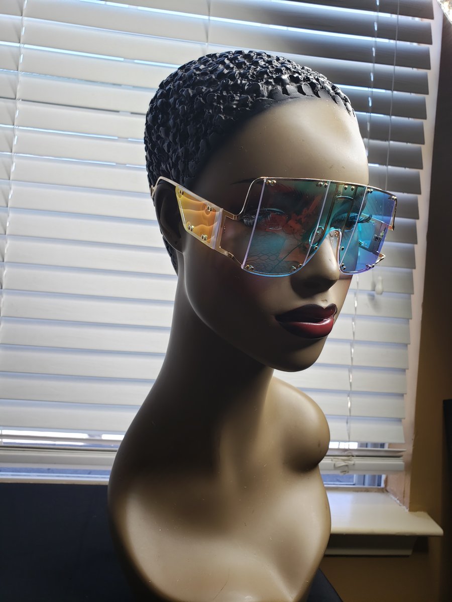 Image of Block gurl