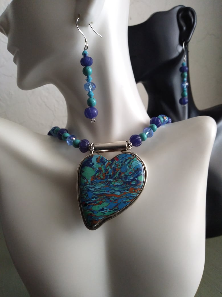 Image of TURQUOISE HUED RAINBOW CALSILICA PENDANT NECKLACE SET