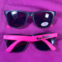 Van Darien (Pink Sunglasses)