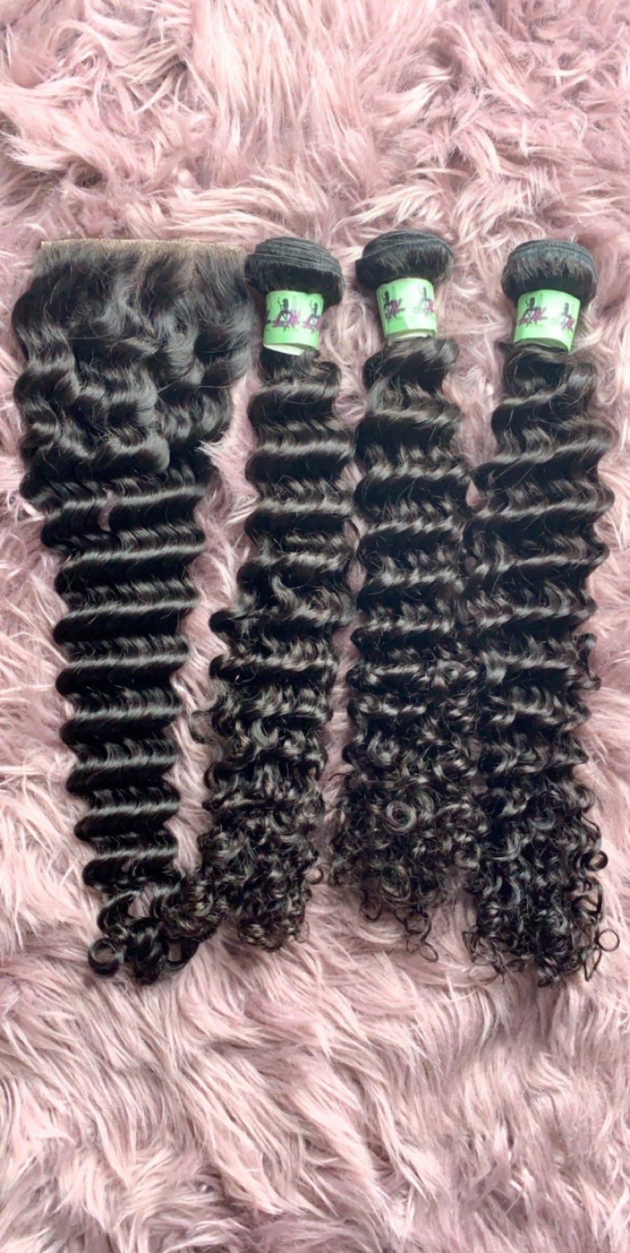 Image of Brazilian Curly Bundle