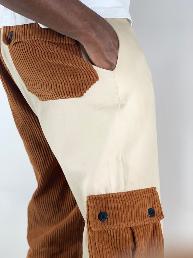 Image of UTILITY PANT CURRY PIGMENT