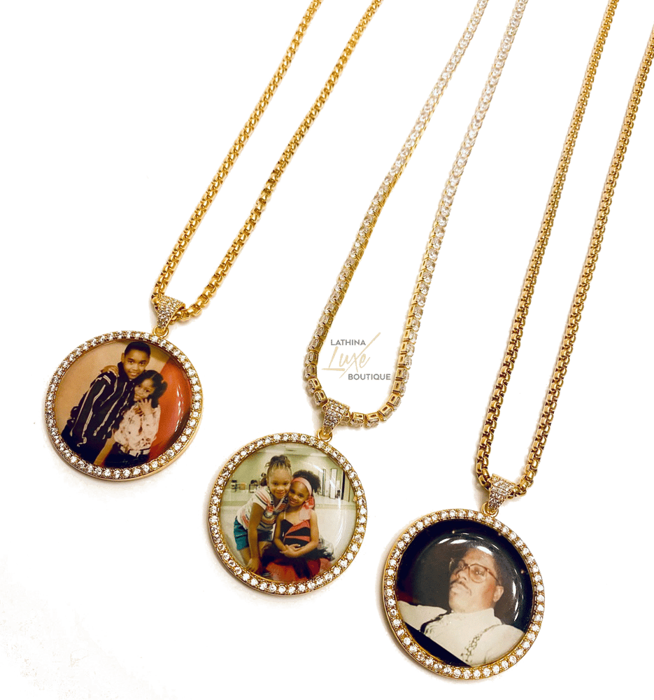 Image of Picture Pendant 