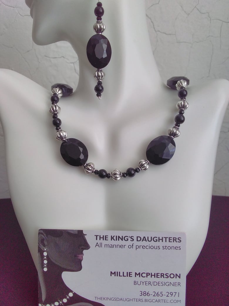 Image of BLACK OBLONG CRYSTALS AND TIBETAN SILVER NECKLACE SET