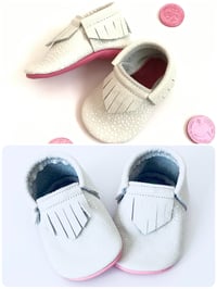 Image 3 of Specialty 4.5" soles (6-12 months)