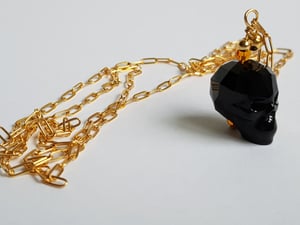 Image of Skull. Collar largo con calavera de Swarovski.