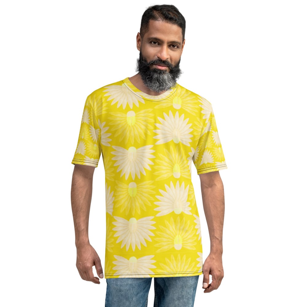 Image of Beetle Leaf Men's T-shirt illuminating yellow