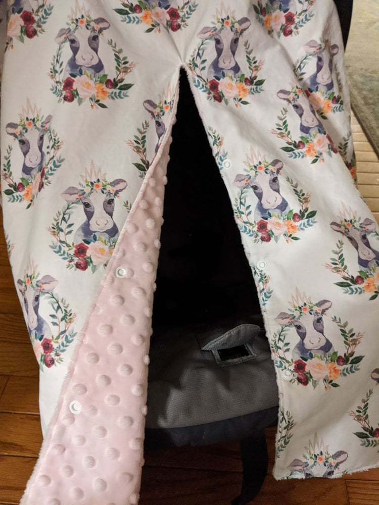 Image of 2-n-1 Car Seat Canopy & Nursing Cover Up