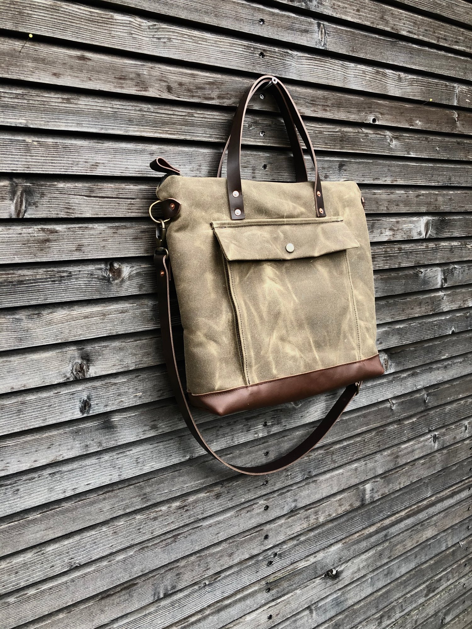 Briefcase in waxed filter twill with outside pocket - Satchel with ...