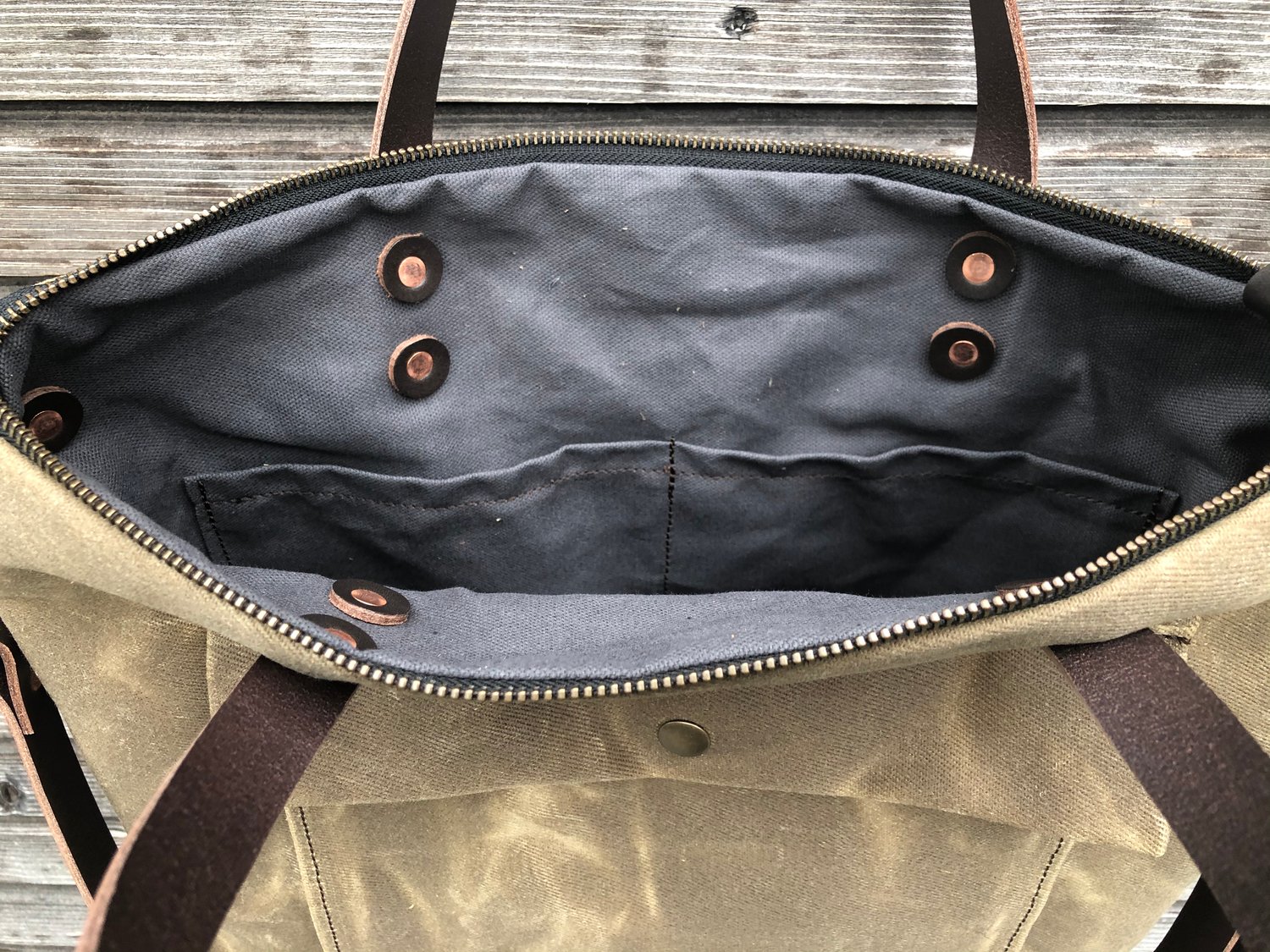 Briefcase in waxed filter twill with outside pocket - Satchel with ...