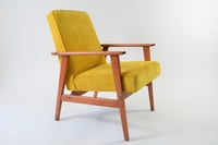 Image 1 of Fauteuil FOX jaunes piètement carré