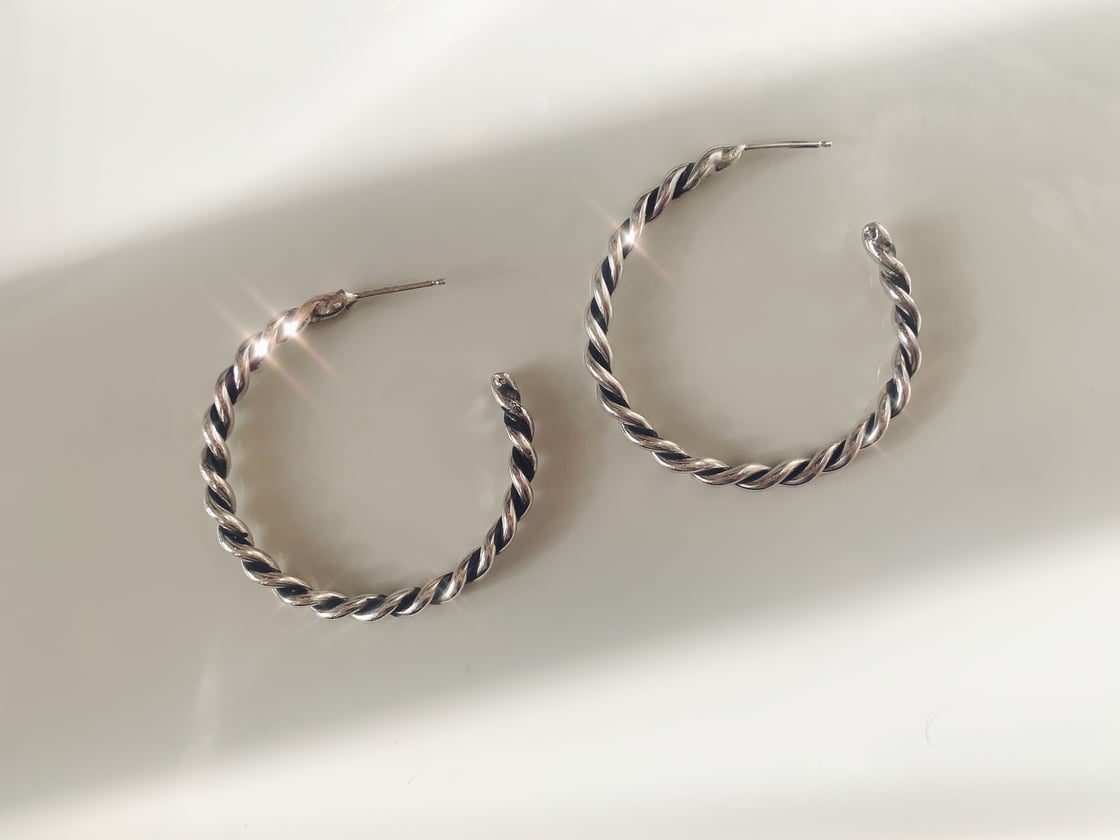 Image of Lasso Hoops