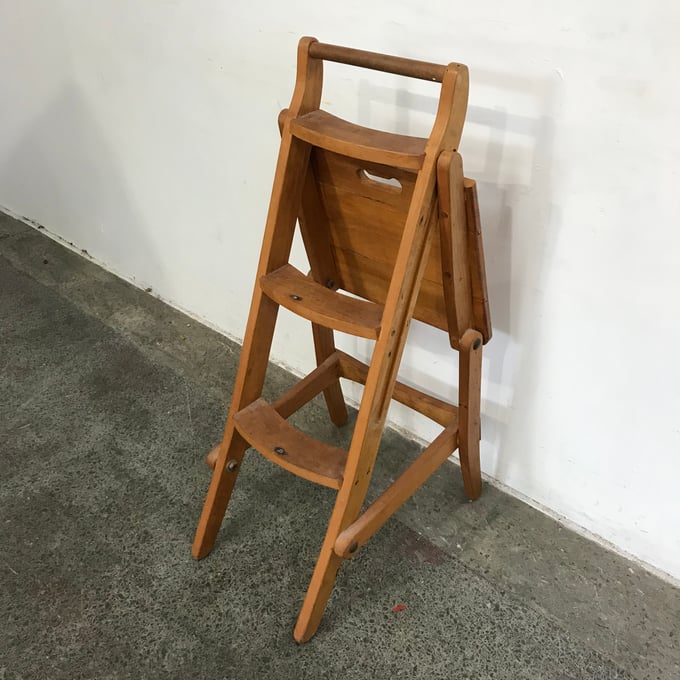 Image of MAQUARIE LIBRARY CHAIR
