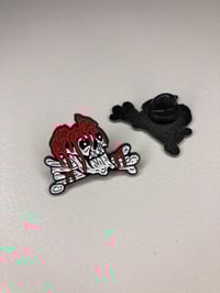 BLOODY SKULL pin