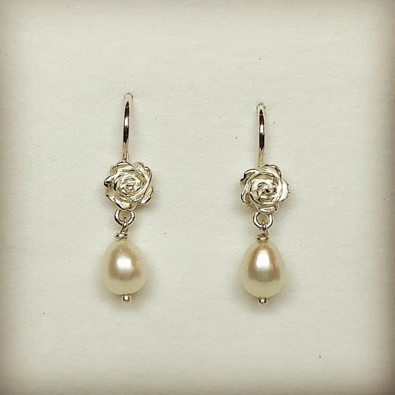 Beeld van Rose pearl small