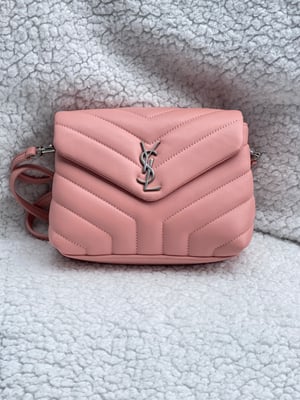 Image of YSL LOULOU TOY BAG IN MATELASSÉ "Y" LEATHER