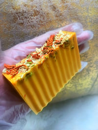 “Turmeric Turn Up” Turmeric, Honey, Tea tree Bar 