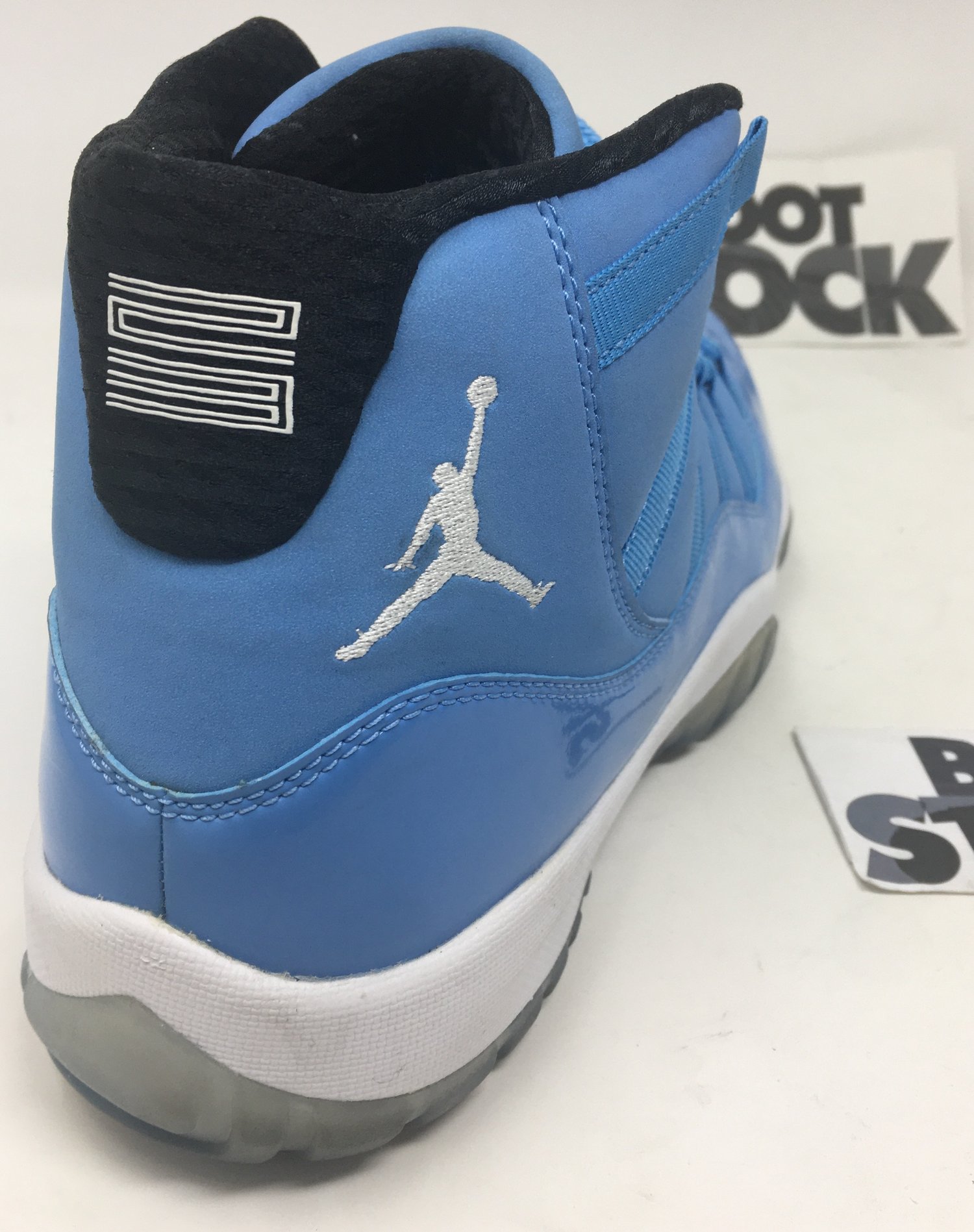 Image of Nike Retro Air Jordan 11 "Pantone" Sz 10.5 