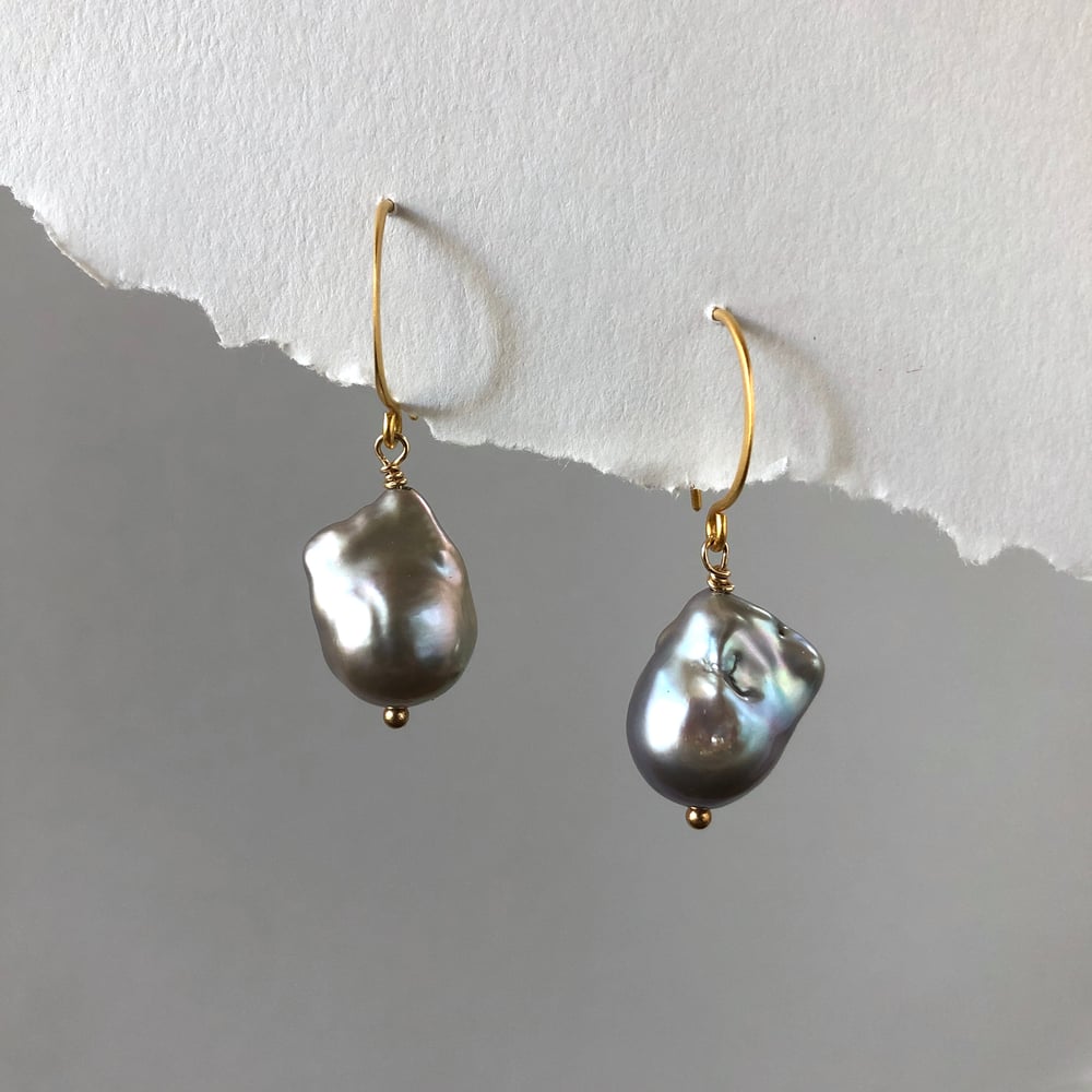 Image of Grey Baroque Pearl Earrings