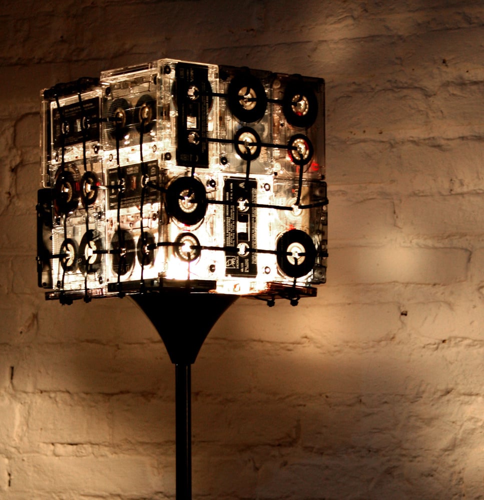 Что можно сделать из старых роликов Cassette tapes floor lamp OOO MY DESIGN