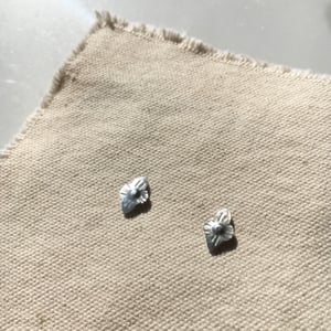 Image of keep earring