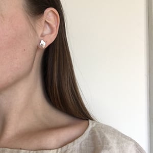 Image of keep earring