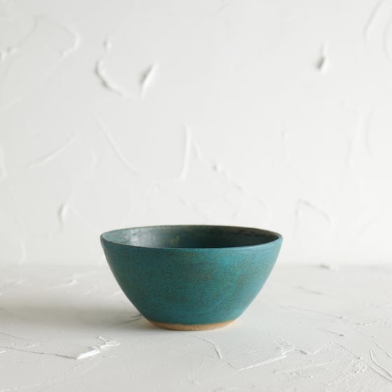 Image of Turquoise waters bowl 2