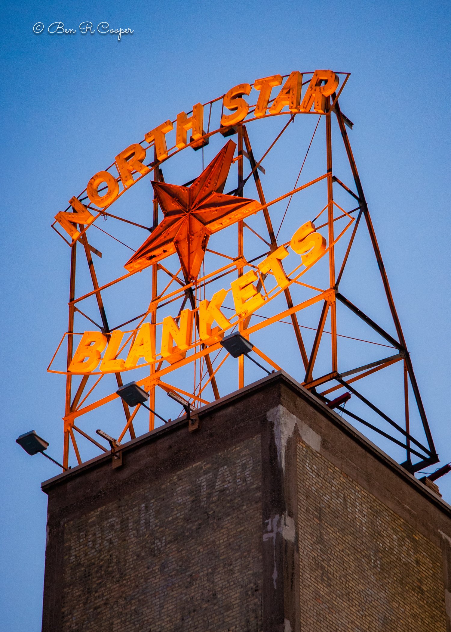 North Star Blankets Sign