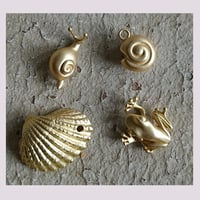 Pendentif: Petite nature