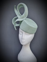 Image 3 of 'Anthea' in mint