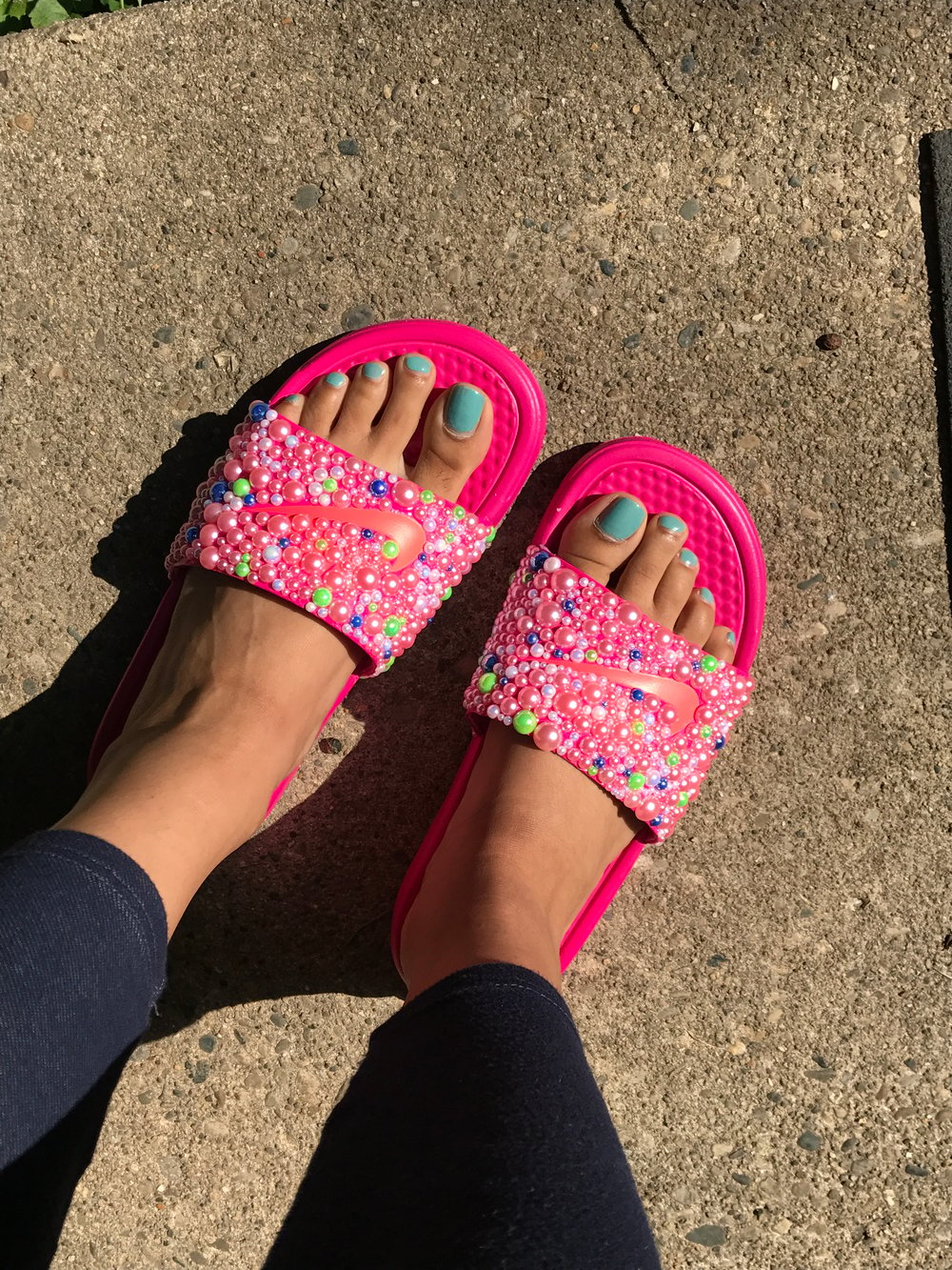 Nike slides best sale with glitter