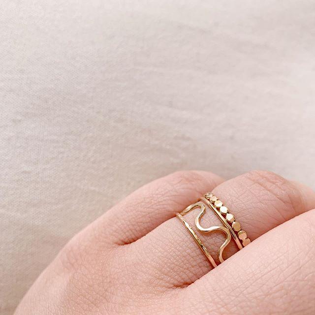 Image of Gold Wiggle Ring