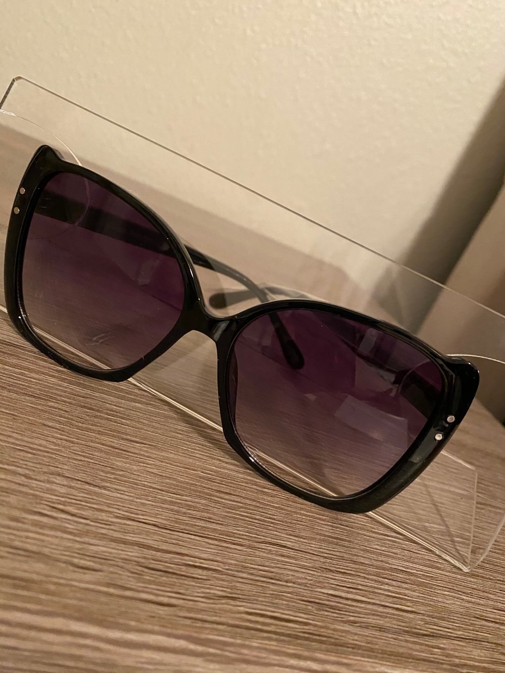 Image of "Oversized Butterfly Sunglases"