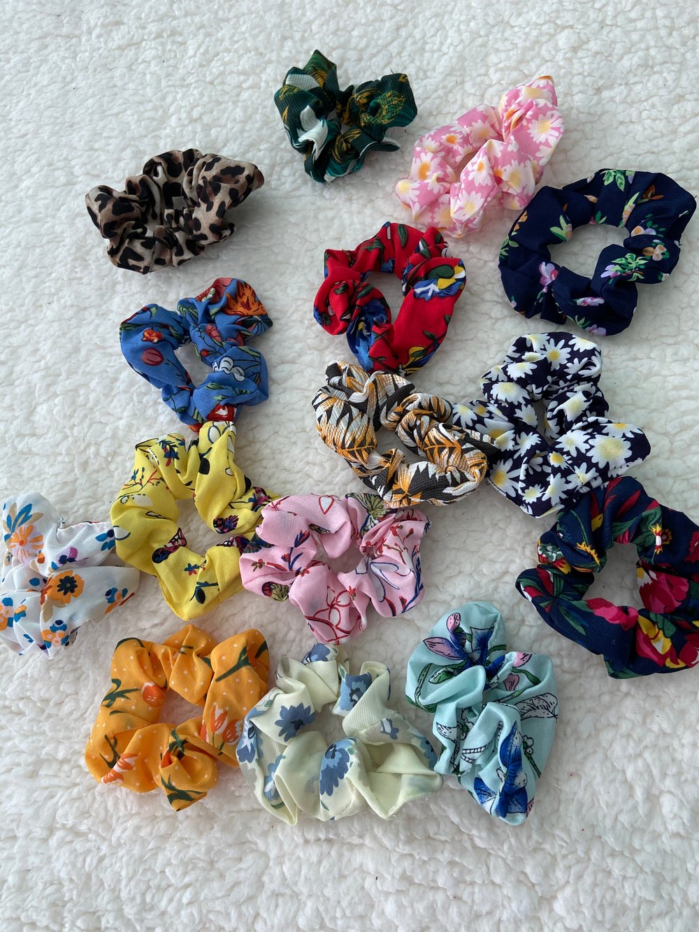 Image of scrunchies 🥰!