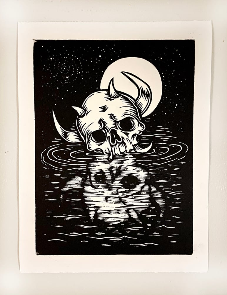 Image of Sinking Skull