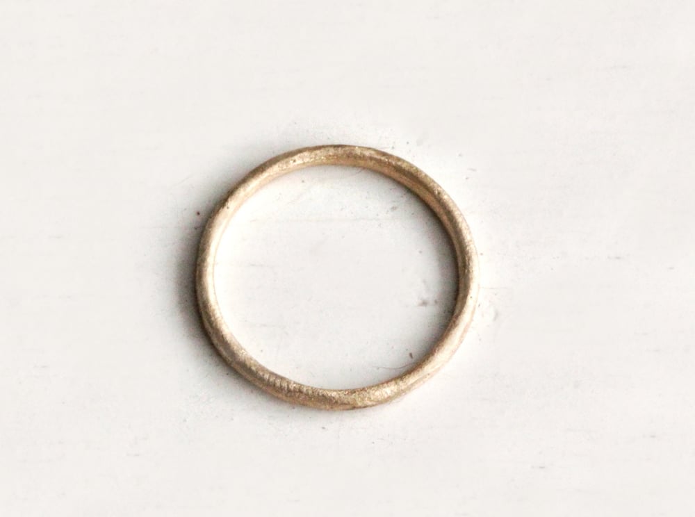 Image of A sweet rustic wedding band. 18k. Simple love. Bean
