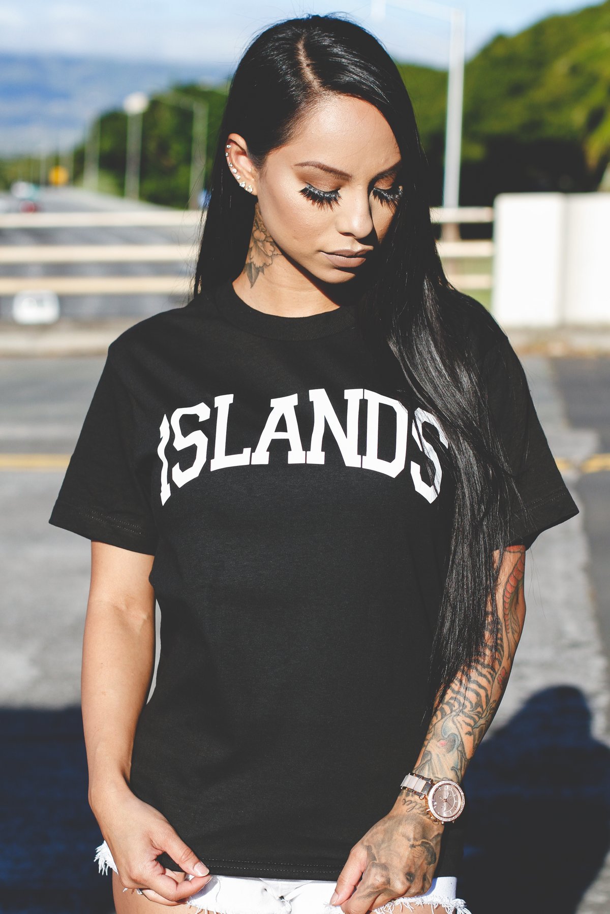 ISLANDS Tee (Black/White)
