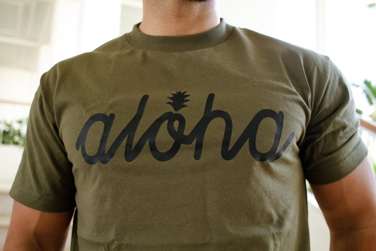 Aloha Script Pine Tee (Military Green/Black)