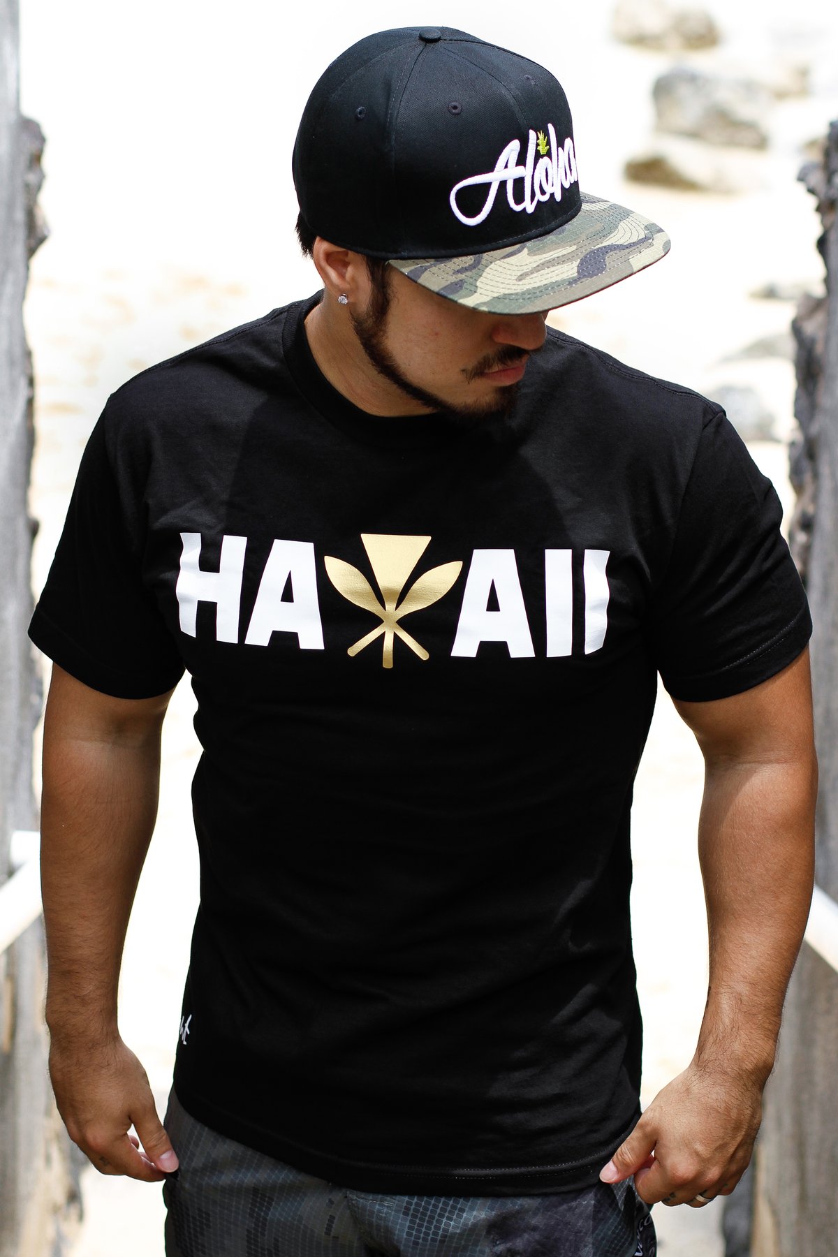 Hawaii Maoli Tee (Black/Gold)