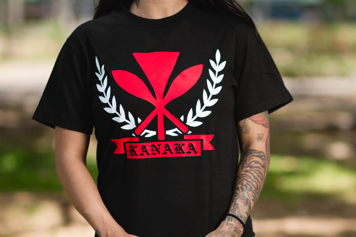 Kanaka Crest Tee (Black/Red)