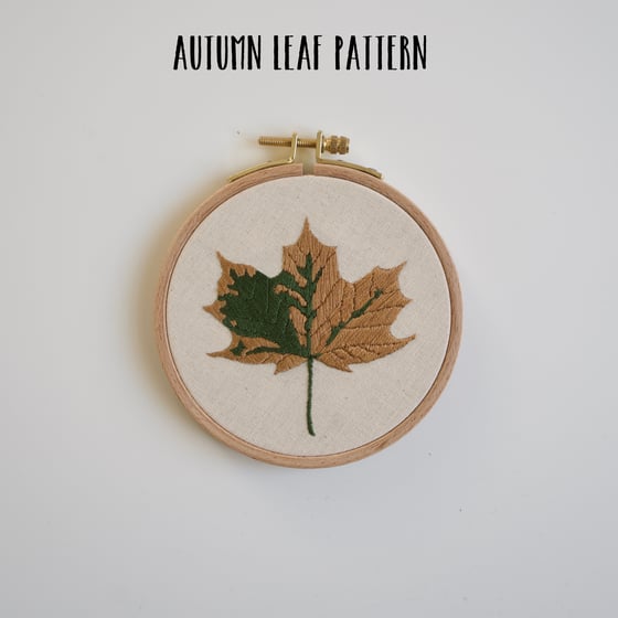 Image of Autumn leaf PATTERN