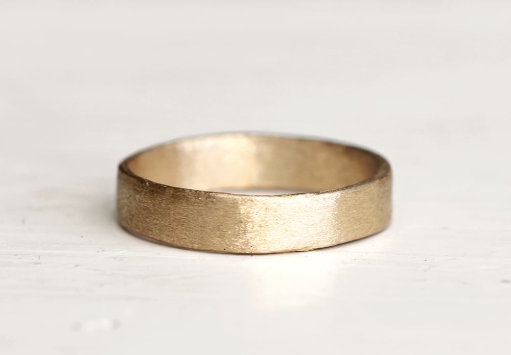 Image of Rustic wedding band. 18k. Naked Big Lulu