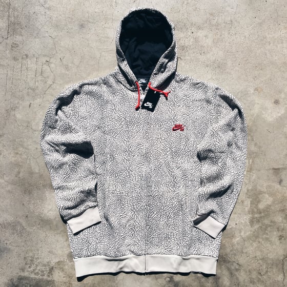 Image of Brand New 2007 Nike SB Dunk “Cement” Hooded Sweatshirt (Grey).