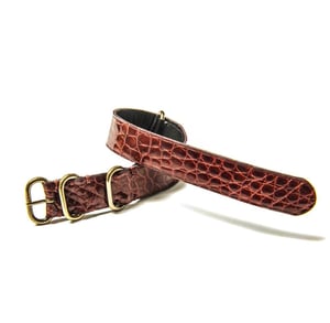 Image of 20 mm Burgundy Alligator NATO strap