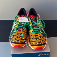 Image 3 of size: us7.5 uk6.5 eu40.5 cm25.5